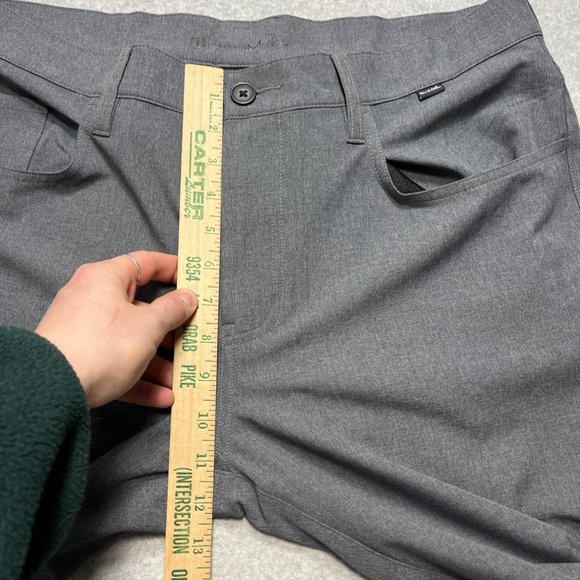 Travis Matthews Pants Mens 36x31 Gray Chino Golf Performance Stretch Polyester - Picture 7 of 12